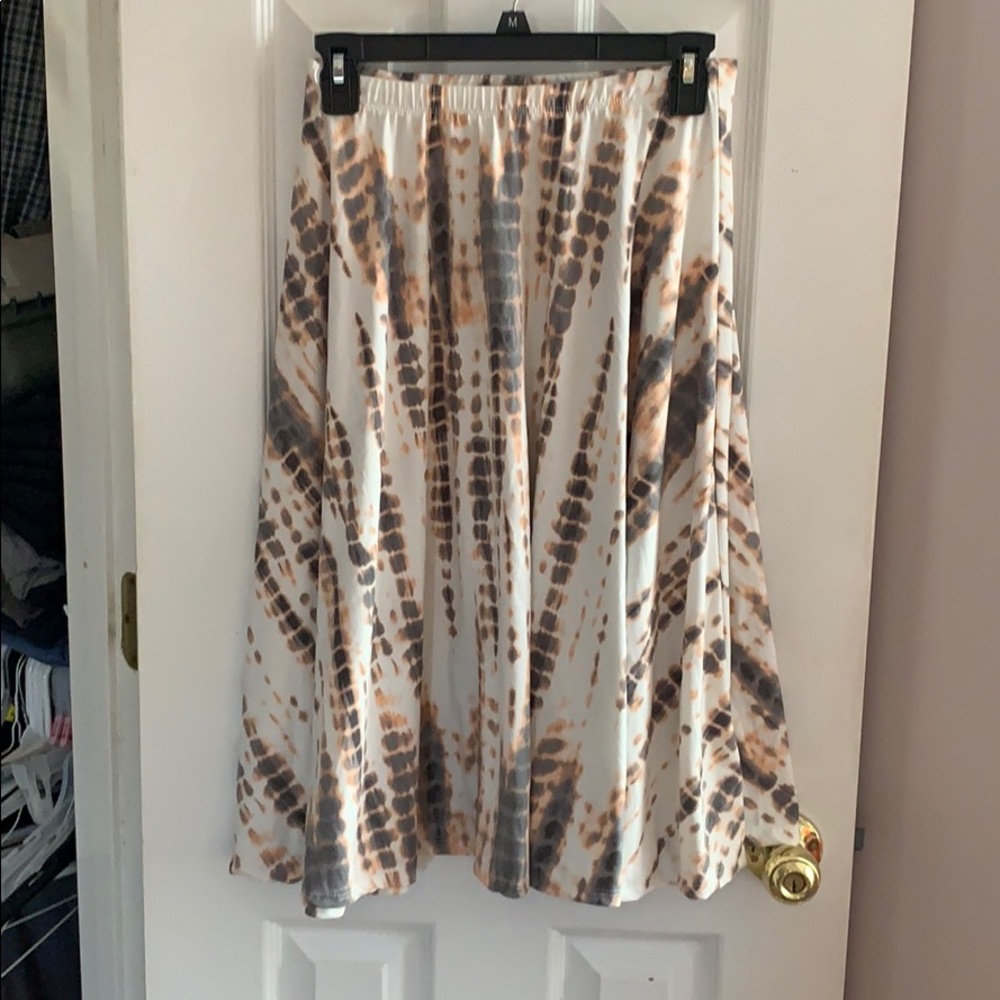 ‼️ 4 for $20 ‼️ Orange and grey tye dye skirt